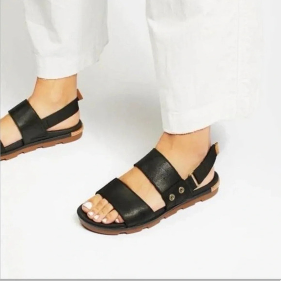 Sorel Torpeda Sandal, size 9 - Picture 2 of 10
